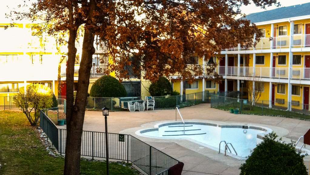 Oaktree And 2*
